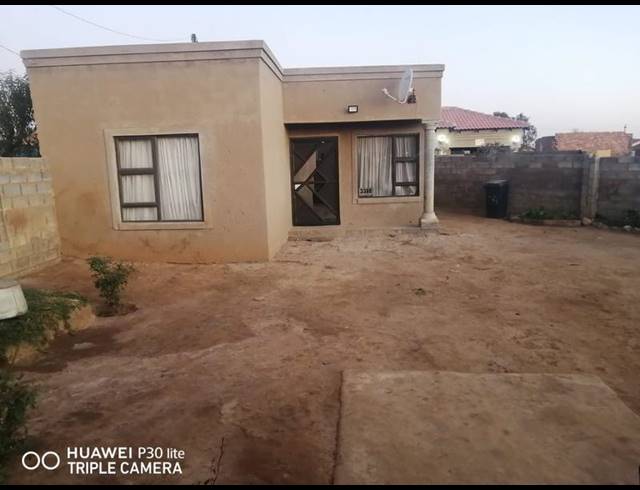 2 BEDROOM HOUSE FOR SALE IN LAWLEY